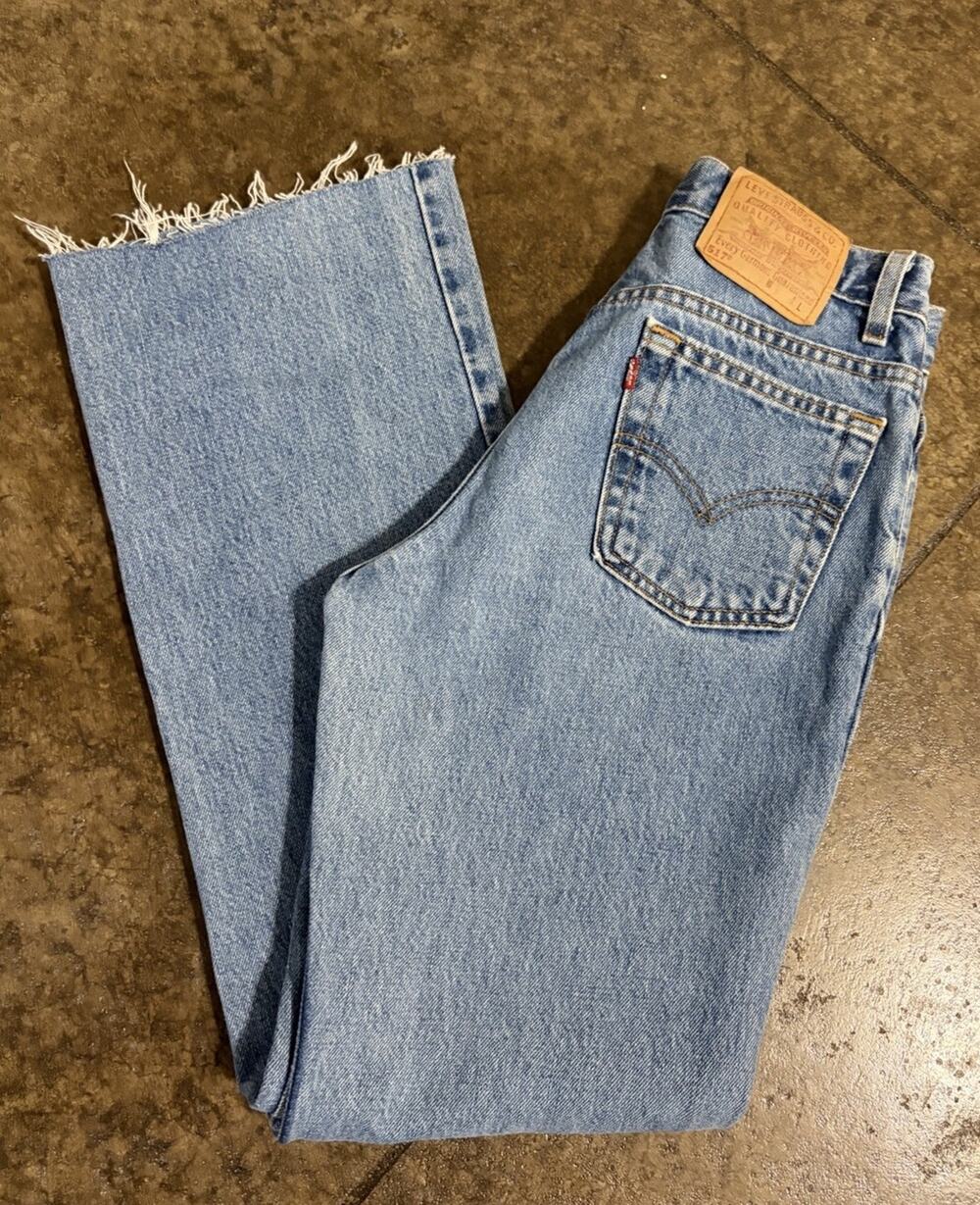 Vintage Levi’s 517 Bootcut Jeans Size 29/30 Carolyn Bessette Minimalist 90s USA